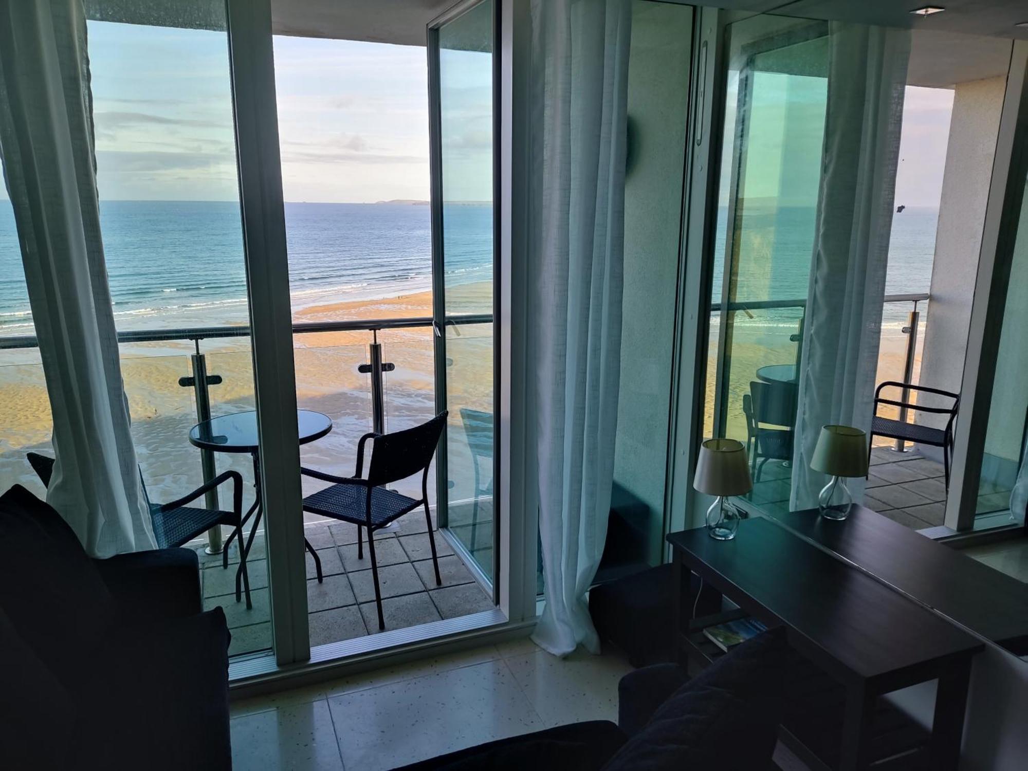 Newquay Rocklands Beach View Exteriör bild